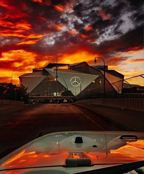 Mercedes Benz Stadium in Atlanta Mercedes Benz Stadium Atlanta, Stadiums Architecture, Atlanta Falcons Stadium, Falcons Wallpaper, Atlanta Falcons Art, Mercedes Benz Stadium, Atl Falcons, Atlanta Falcons Wallpaper, Nfl Stadium