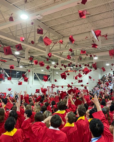 Graduation Throwing Caps, Red Graduation Aesthetic, Harvard Graduation Aesthetic, Graduation Red Cap And Gown, Graduating High School Aesthetic, Red Cap And Gown Graduation Outfit, Grad Motivation, Graduating Aesthetics, Red School Aesthetic