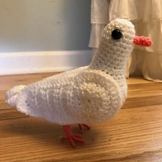 Ravelry: Designs by Claire Olivia Golden Crochet Amiguri, Crochet Bird Patterns, Crochet Patterns Free, Crochet Birds, Crochet Abbreviations, Crochet Pattern Amigurumi, Peace Dove, Chenille Stems, Bird Patterns