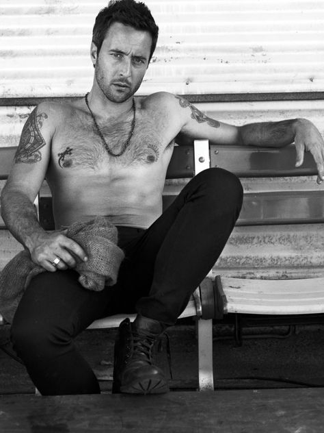 Looking at the story of Alex O'Loughlin – Through the eyes of a ... Gq Australia, Steve Mc, Scott Caan, Alex O Loughlin, Hawaii Five O, Gq Style, Men's Fitness, Alex O'loughlin, August 27