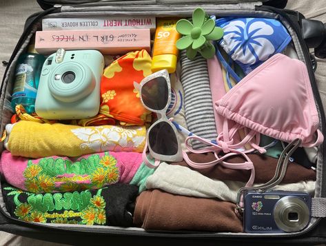 Packing Summer Vacation, Summer Trip Packing, Summer Suitcase, Summer Packing, Suitcase Packing, Summer Plans, What In My Bag, Summer 3, Best Seasons