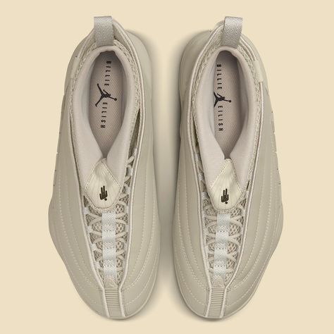 Nike Images, Jordan 15, Nike Design, Nike Snkrs, Mens Basketball Shoes, Nike Waffle, Air Jordan Retro, Beige Shoes, Air Jordans Retro