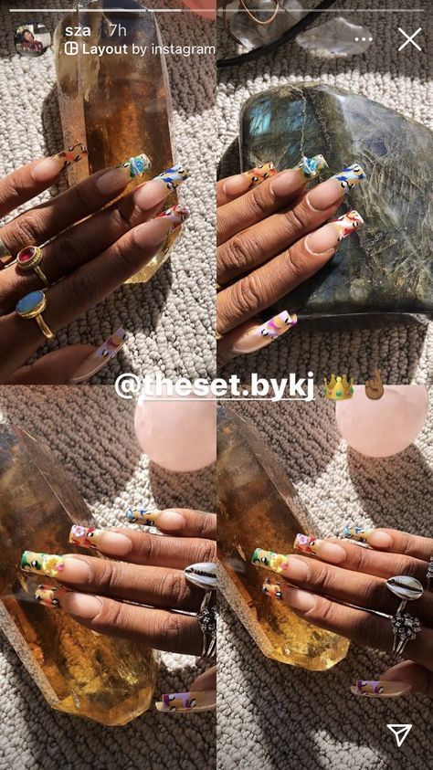 SZA's Holiday Nail Art Ctrl Sza Nails, Sza Inspo Nails, Sza Pics, Neon Manicure, Concert Nails, Cheap Nail Art, Fall Acrylic, Nail Art Kits, Bow Nail Art