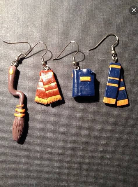 Ravenclaw Earrings, Clay Harry Potter, Harry Potter Polymer Clay, Handmade Harry Potter, Palmer Clay, Harry Potter Miniatures, Crafts Clay, Gryffindor Ravenclaw, Harry Potter Charms