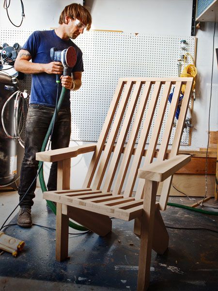 The classic backyard beauty gets a well-deserved makeover in these plans for an updated adirondack chair. Chair Adirondack, Reading Chairs, Rocking Chair Plans, Chairs Diy, Muskoka Chair, Modern Adirondack Chair, Adirondack Chair Plans, Modern Adirondack, Murphy Bed Diy