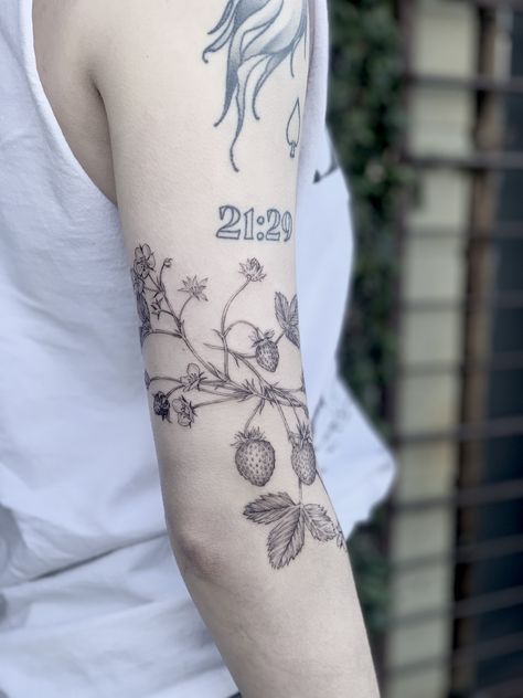 Botanical Tree Tattoo, Forest Strawberry Tattoo, Cottagecore Flower Tattoo, Strawberry Botanical Tattoo, Strawberry Vine Arm Tattoo, Berry Tattoo Sleeve, Strawberry Leaves Tattoo, Strawberry Bunch Tattoo, Strawberry Tattoo Thigh