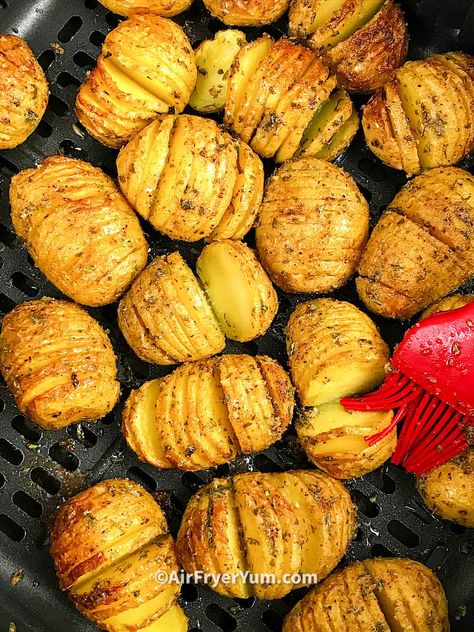 Air fryer Mini hasselback potatoes - Air Fryer Yum Mini Hasselback Potatoes Air Fryer, Airfryer Hassleback Potatoes, Hassleback Potatoes Mini, Air Fry Hasselback Potatoes, Air Fried Mini Potatoes, Mini Gold Potatoes Recipes Air Fryer, Hassle Back Potatoes Air Fryer, Hasselback Potatoes In Air Fryer, Hatchback Potatoes