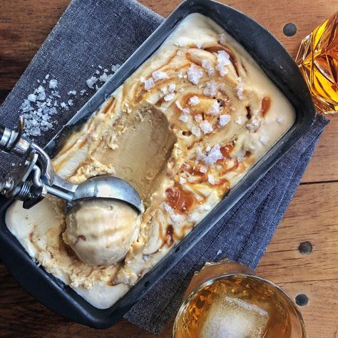 Make this boozy Bourbon salted caramel ice cream -- no special equipment needed Bourbon Salted Caramel, Bourbon Dessert, Whiskey Ice Cream, Alcoholic Ice Cream, Caramel Ice Cream Recipe, Bourbon Ice Cream, Boozy Ice Cream, Bourbon Caramel, Ice Cream Recipes Machine