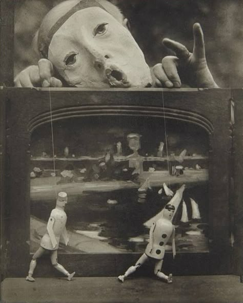 Creepy Vintage, Arte Peculiar, French Photographers, Arte Inspo, Creepy Art, Arte Fantasy, First Art, Dark Photography, Weird Art