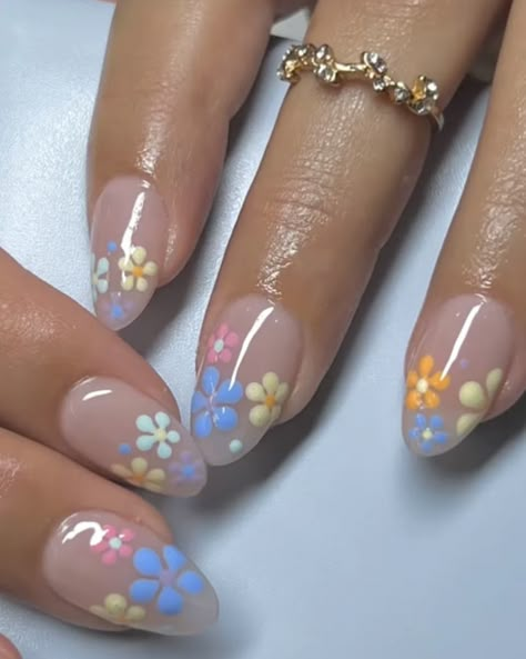 Black Trendy Nails, Colorful Flower Nails, 23 Nails, Golden Nails, Spring Acrylic Nails, Cute Simple Nails, Summer Acrylic Nails, Short Acrylic Nails Designs, Dream Nails