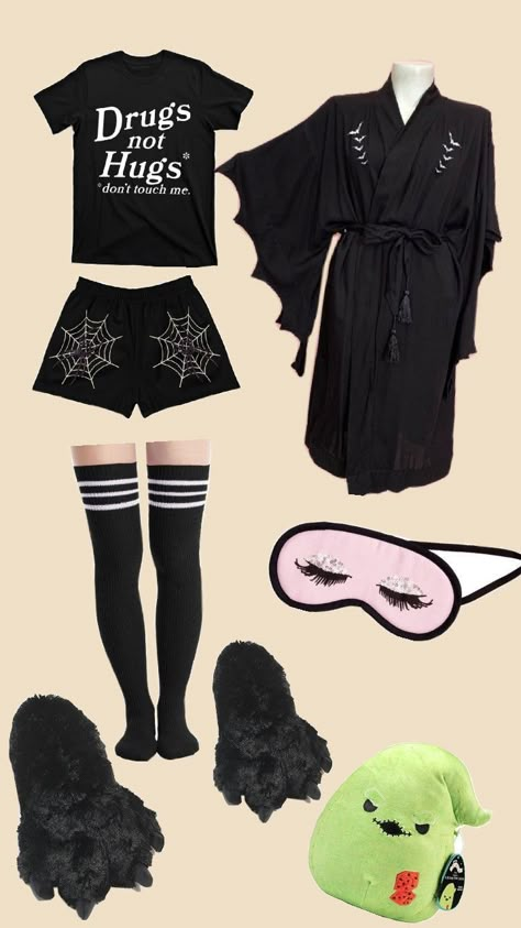 Gothic Pjs Aesthetic, Goth Pjs Aesthetic, Alt Pjs, Alt Pyjamas, Cute Goth Pajamas, Nu Goth, Grunge Goth, Cool Fits, Edgy Outfits