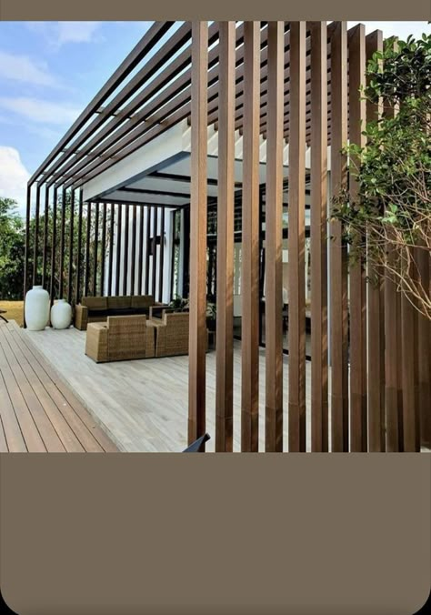 Pergola Holz Modern, Slat Pergola, Contemporary Pergola Designs, Modern Pergola Patio, Contemporary Pergola, Outdoor Privacy Fence, Pergola Modern, Modern Pergola Designs, Vibe Rooms