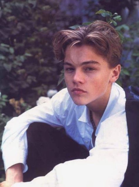 15 or 16 year old Leo 😚 Leonard Dicaprio, Leonardo Dicaprio Photos, Leonardo Dicaprio 90s, Jack Dawson, Young Leonardo Dicaprio, Buku Harry Potter, Charles Bronson, Olivia De Havilland, Leo Dicaprio