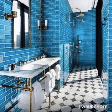 Hotel Interior Bedroom, Williamsburg Hotel, Boutique Bathroom, Boutique Hotels Interiors, Hotel Bathrooms, Bathroom Wall Colors, Walk In Showers, Hotel Room Design, Hotel Interior Design