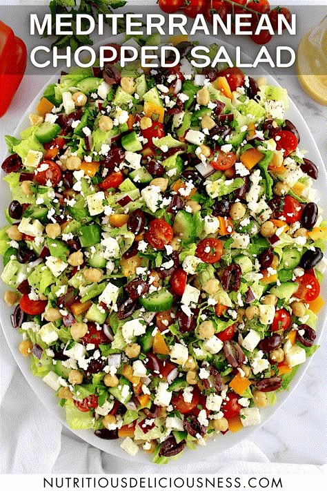 Chopped Mediterranean Salad, Mediterranean Chopped Salad, Mediterranean Salads, Chopped Salad Recipe, Mediterranean Salad Recipe, Mediterranean Recipes Healthy, Homemade Vinaigrette, Greek Quinoa Salad, Mediterranean Diet Recipes Dinners