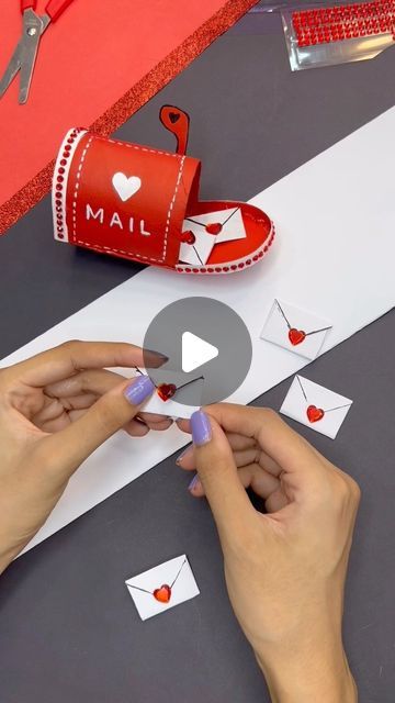 Mail Box Gift, Love Box, Instagram Diy, Craft Tutorial, Diy Box, Box Gift, Idea Diy, Valentine Crafts, Creative Crafts