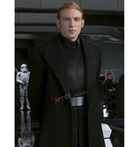 Domhnall Gleeson as General Hux in Star Wars: The Last Jedi Jedi General, Halloween Jacket, General Hux, Domhnall Gleeson, Star Wars Watch, Star Wars The Last Jedi, The Last Jedi, Star Wars Poster, Last Jedi