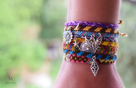 Thread Bracelets With Charms, Thread Charm Bracelet, Charm Friendship Bracelet, Friendship Bracelet Charms, Friendship Bracelets Charms, Friendship Bracelet With Charm, Friendship Bracelets With Charms, Bracelets With Charms, Bracelets Patterns