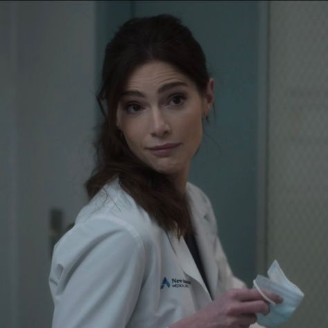 Female Doctors Aesthetic, Aesthetic Female Doctor, Doctor Lab Coat Aesthetic, Doctor Woman Aesthetic Medical, Lauren Bloom, Janet Montgomery, Hot Female Doctor, Medical School Life, Medical School Inspiration