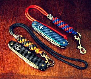 Stormdrane's Blog: August 2013. Hidden compartment Mochila Edc, Knife Lanyard, Paracord Accessories, Snake Knot, Edc Gadgets, Paracord Beads, Paracord Keychain, Scout Camping, Wrist Lanyard