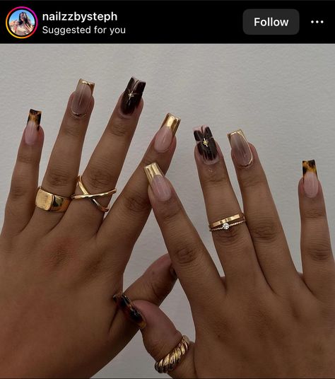 Square Nails Brown, Brown Gold Nails, Brown And Gold Nails, Gold French Nails, Burgundy Acrylic Nails, Nails French Tips, Burgundy Shades, Brown Nails Design, Simple Fall Nails