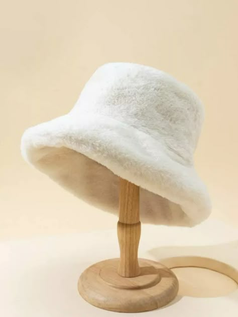 Nature Girl Aesthetic, Shein Ideas, Pilates Fashion, Baby Bucket Hat, Cute Beret, Fluffy Bucket Hat, Bucket Hat Fashion, Hat Sewing, Hair Tie Accessories