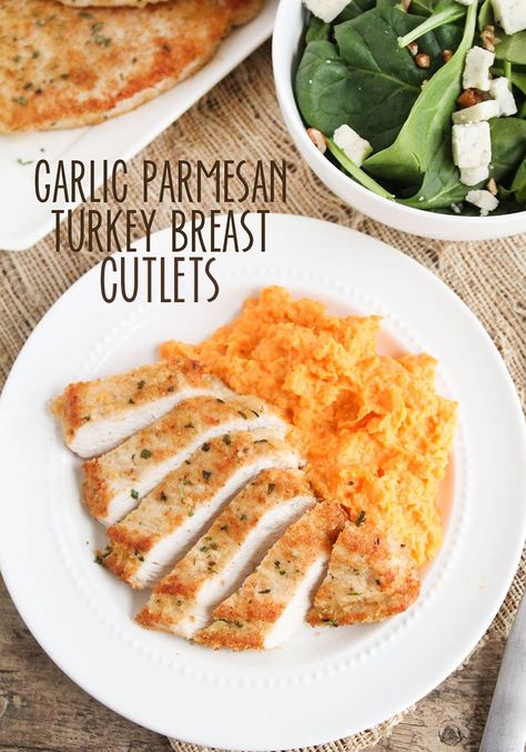 Garlic Parmesan Turkey Cutlets are healthy, delicious and super simple to make! The perfect crowd-pleasing meal for a busy night! Turkey Breast Cutlets, Turkey Cutlet Recipes, Cutlet Recipes, Turkey Cutlets, Turkey Tenderloin, Cutlets Recipes, Healthy Turkey, Baked Turkey, Crowd Pleasing Recipes