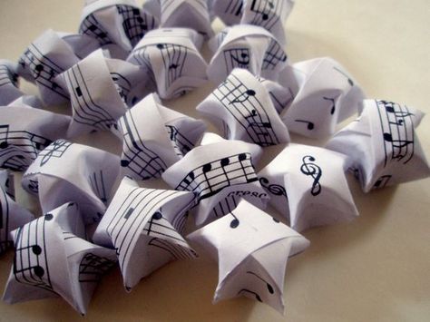 20 Music Notes Large Origami Lucky Stars - Black & White Wishing Stars - Favors, Confetti, Table Dec Confetti Table Decor, Origami Lucky Stars, Large Origami, Starry Wedding, Origami Lucky Star, Stars Wedding, Confetti Table, Notes Craft, Photo Backdrops