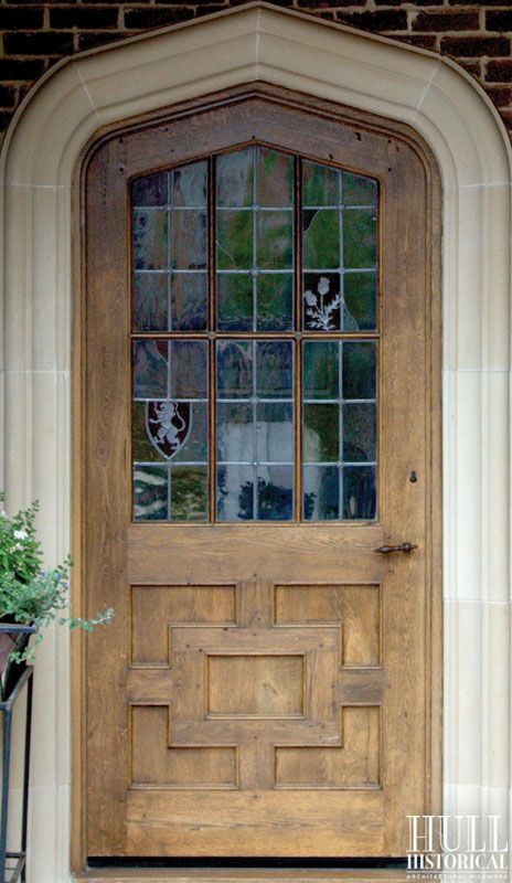 Know Your Doors: Paneled Doors Tudor Front Door, English Door, Pirate House, Cottage Front Doors, Transitional Doors, Traditional Front Doors, Door Entryway, Cool Doors, House Front Door