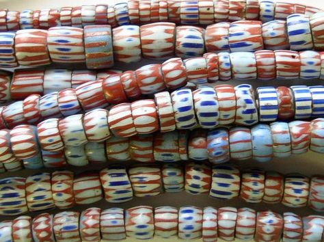 What would you create with these Old Awale Chevron Trade Beads?www.happymangobeads.com Chevron Beads, Dynamic Pattern, Green Chevron, African Trade Beads, African Textiles, African Beads, African Jewelry, Trade Beads, Beading Ideas