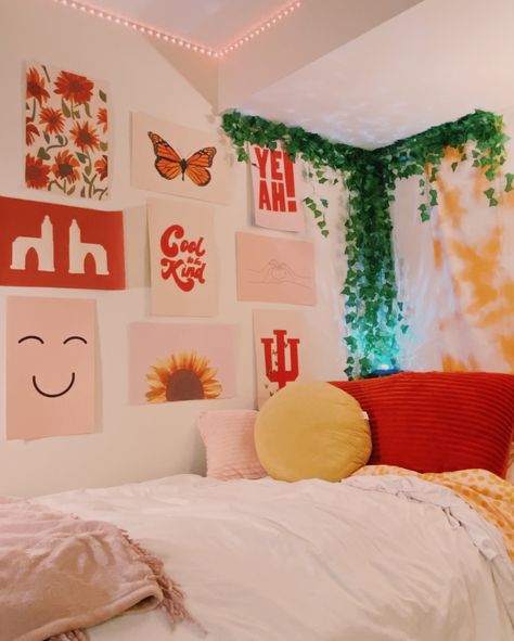 Orange Aesthetic Dorm Room, Indiana University Dorm Room Ideas, Retro Dorm Room, Indiana Dorm Room, Oklahoma State Dorm Room, Indiana University Dorm, Dorm Room List, Byu Hawaii Dorms, University Of Oklahoma Dorms