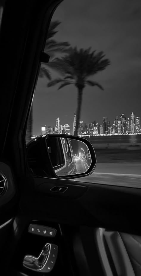 Luxury Black Asthetics, Black And White Classy Aesthetic, Black City Aesthetic Wallpaper, Black And White Aesthetic City, Dark Elegant Wallpaper, Black And White Luxury Aesthetic, Luxury Phone Wallpaper, Car Asthetics Photos, Black Asthetics Photos