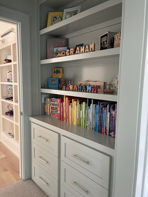 Basement Built In Bookshelves, Built In Shelves Hallway, Narrow Built In Shelves, Recessed Wall Ideas, Built In Organization, Closet Bookshelf, Closet Bookshelves, Dresser Bookshelf, Built In Wall Shelves