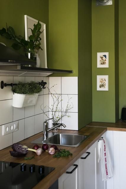 Kitchen Wall Tiles Design, Small Apartment Kitchen, Living Room Dining Room Combo, Wall Tiles Design, Yellow Paint, Dining Room Combo, Green Walls, Kitchen Wall Tiles, Apartment Kitchen