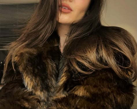 Golden Brunette, Brunette Bombshell, Brunette Aesthetic, Alena Shishkova, Shot Of Espresso, Camila Morrone, Serena Van Der Woodsen, Mob Wife, Brunette Girl