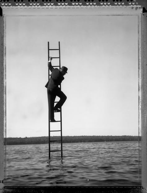 Ladder No. 33, photography by Stephen Sheffield Rodney Smith, Climbing Ladder, Surreal Photography, Film Vintage, Surrealism Photography, Ap Art, Amazing Art Painting, Alter Ego, White Aesthetic