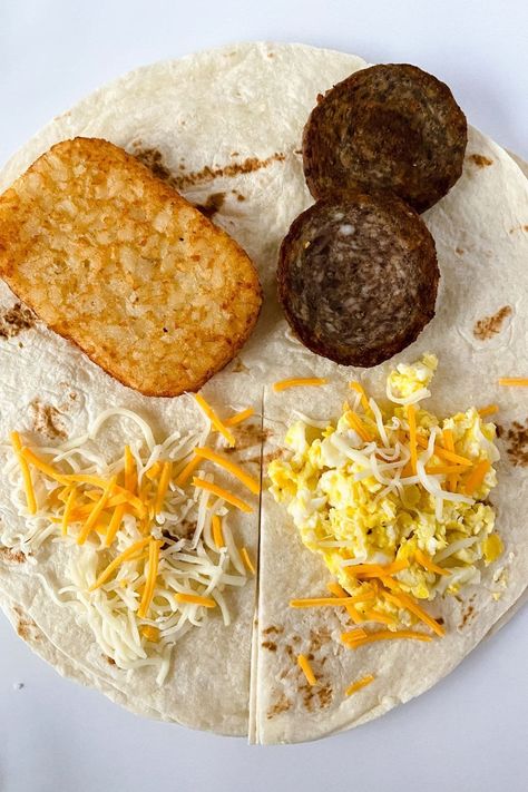 Tortilla Wrap Hack Recipes, Tortilla Wrap Lunch Ideas, Meals To Have On Hand, Recipes For Tortillas Wraps, Tortilla Tik Tok Hack, Tik Tok Tortilla Wrap, Breakfast Foldover Tortilla, Tik Tok Wrap Hack, Tik Tok Quesadilla