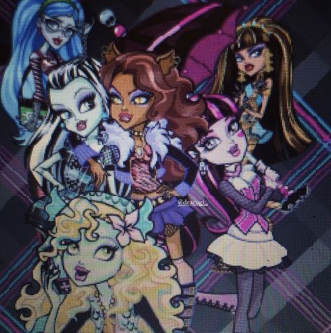 Monster High Girls All Together, Monster High Playlist Covers, Moster High Pfps, Monster High 2000s, Monster High Nostalgia, Monster High Gen 1, Scene Monster High, Monster High Room, High Games