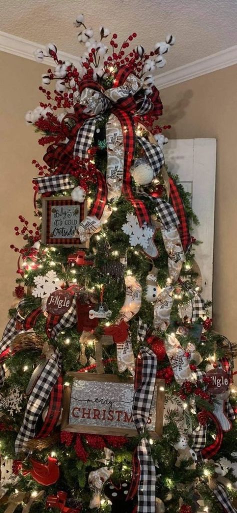 Flocked Tree With Red Buffalo Plaid, Christmas Buffalo Plaid Tree, Buffalo Plaid Tree Topper, Plaid Xmas Tree Ideas, Red Buffalo Plaid Christmas Tree Ideas, Farmhouse Christmas Tree Toppers, Christmas Decor Ideas Plaid, Cow Print Christmas Tree Ideas, Christmas Tree Ideas Buffalo Plaid