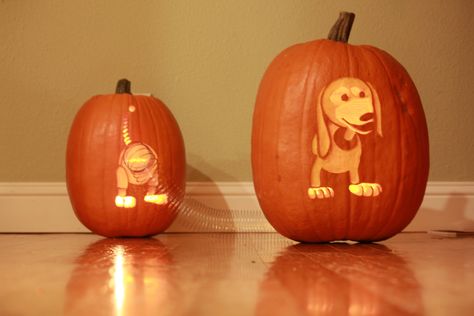 Slinky Dog from Toy Story Halloween Pumpkin Toy Story Pumpkin Carving Stencils, Toy Story Pumpkin Ideas Carving, Pumpkin Carving Toy Story, Dachshund Pumpkin Carving Ideas, Slinky Dog Pumpkin, Toy Story Pumpkin Carving, Toy Story Pumpkin, Pumping Carving, Pumpkin Carving Stencils Easy