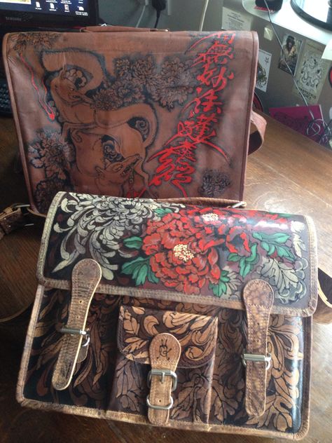 Tattoo Leather Art, Purse Tattoo, Shoe Tattoos, Painted Purse, Leather Paint, Luxury Lifestyle Dreams, Leather Art, Design Textile, Vintage Clothing Men