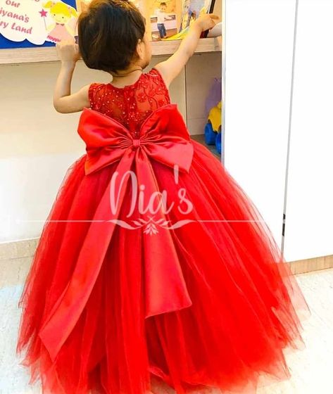 Frock Bow Design, Barbie Frock, Design Frock, Princess Frocks, Birthday Frocks, Long Frock Designs, Frock Designs, Lehenga Designs Simple, Long Frock