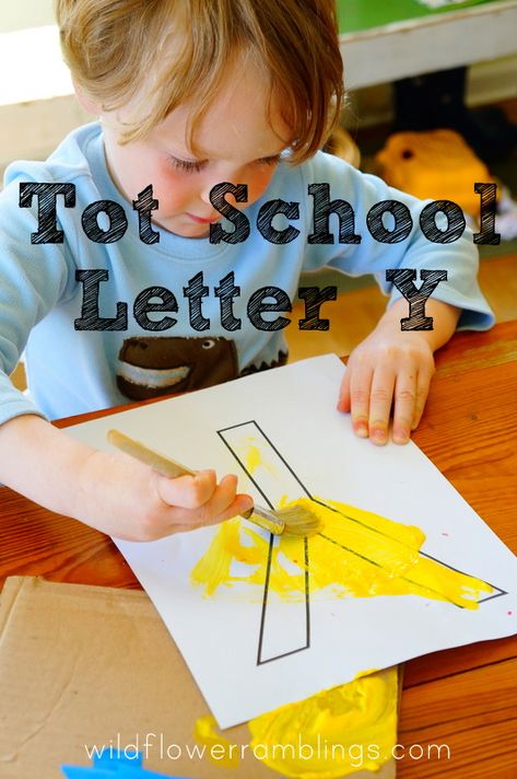 DSC06525-001 Y Is For Yellow, Letter Y Crafts, Sandpaper Letters, Abc Preschool, Alphabet Crafts, Letter Of The Week, Letter Y, Letter X, Preschool Letters