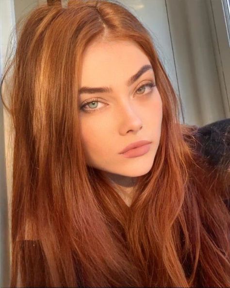 Redhead Hairstyles, Pretty Redhead, Auburn Hair, Redhead Girl, Dye My Hair, Orange Hair, Hair Inspo Color, Ginger Hair, Aesthetic Hair