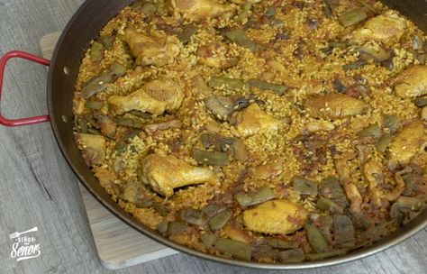 Prepara la paella española o paella valenciana más tradicional. Te enseñamos a hacer la verdadera paella con todos sus ingredientes específicos y con un sabor inigualable. Paella Spice Mix Recipe, Valencia Paella, Vegetarian Paella Spanish, Paella Valenciana