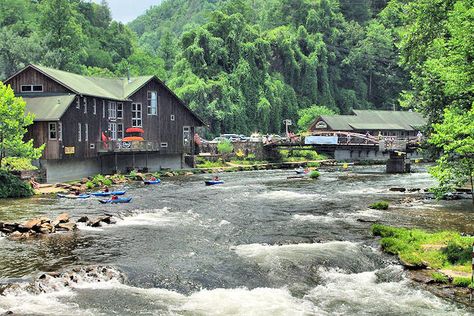 River Aquarium, Nantahala Outdoor Center, Cherokee Nc, Life Plans, Bryson City Nc, Road To Nowhere, Mountain Spring, Hiking Places, Ocean Resort