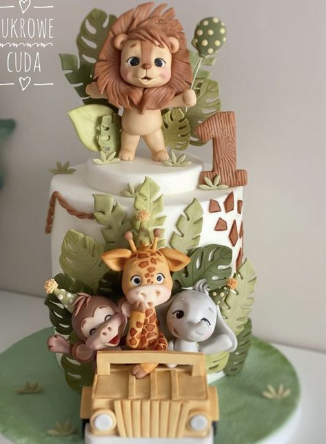 Jungle Safari Cake, Jungle Birthday Cakes, Safari Baby Shower Cake, Jungle Cakes, Zoo Cake, Safari Theme Birthday Party, Safari Birthday Party Decorations, Jungle Theme Cakes, Safari Cake