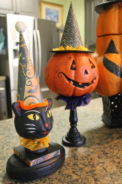 Creating Myself, Halloween Folk Art, Faux Pumpkins, Halloween Items, Halloween Inspiration, Halloween Sale, Diy Vintage, Paper Clay, Holidays Halloween