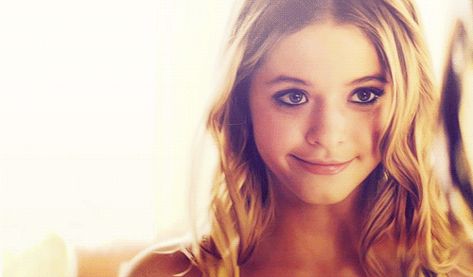 Alison Dilaurentis Gif, Alison Pretty Little Liars, Pretty Little Liars Hanna, Degrassi The Next Generation, Alison Dilaurentis, Sasha Pieterse, Clear Face, Black Butterfly, A Character