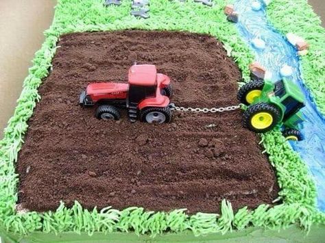 Tractor Birthday Cakes, Farm Birthday Cakes, Deco Cupcake, 4de Verjaardag, Tractor Cake, Tractor Birthday Party, Farm Cake, Tractor Birthday, Trucks Birthday Party